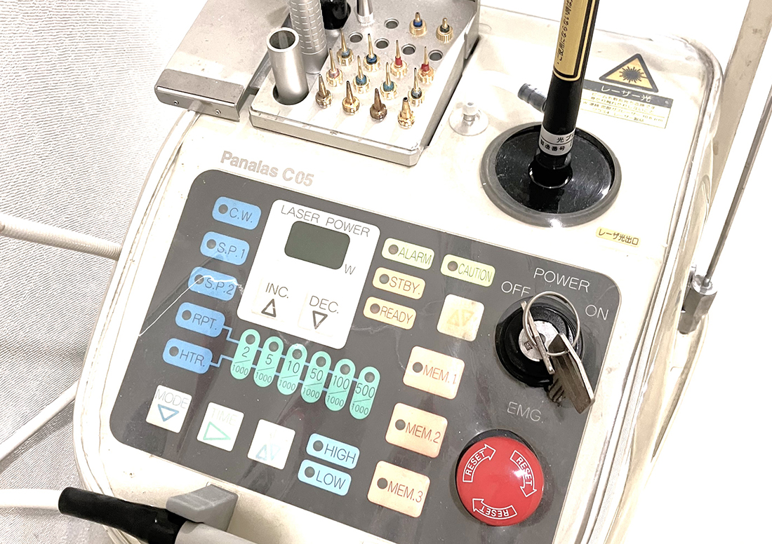 レーザー治療器